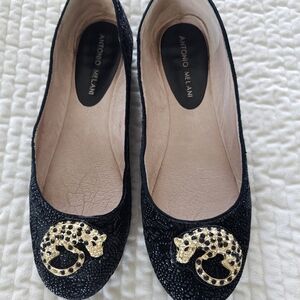 Antonio Melani Black Flats with Gold Leopard Detail Size 7.5M
